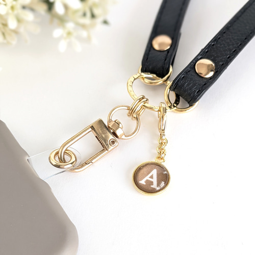 着脱簡単＊ケースに挟むだけ【名入れチャーム付き＊スマホショルダー