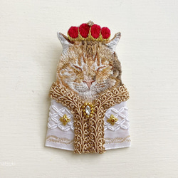 高貴なお猫様刺繍ブローチ41 2枚目の画像