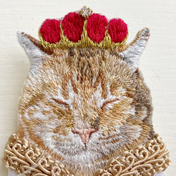 高貴なお猫様刺繍ブローチ41 3枚目の画像