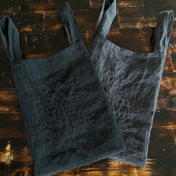 渋くてかわいい刺し子のレジ袋型バッグ　ベルギーリネン　ブラック　チャコールグレー 2枚目の画像