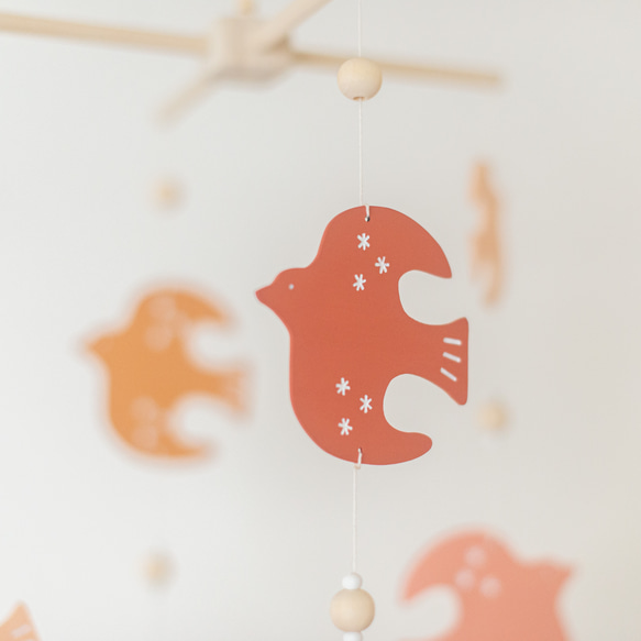 斯堪的納維亞木製手機 [鳥：紅色] 室內裝飾斯堪的納維亞商品裝飾品嬰兒禮物嬰兒禮物禮物雕像 第4張的照片