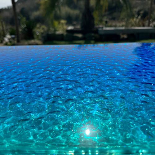 新作 オーシャンアート折りたたみガラステーブル ブルーウォータ