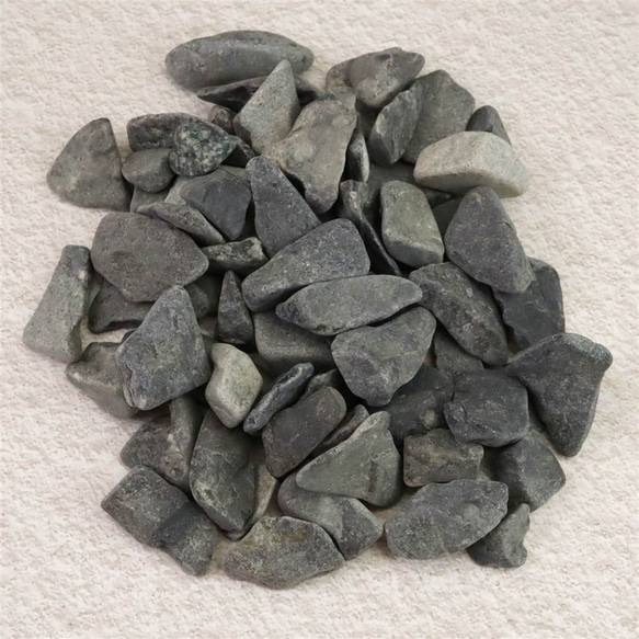 宮崎県 高千穂産 天照石 さざれ タンブル 100g (榎本通商57609