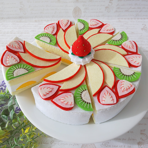 送料無料キャンペーン！】フェルトのおままごと＊フルーツホールケーキ