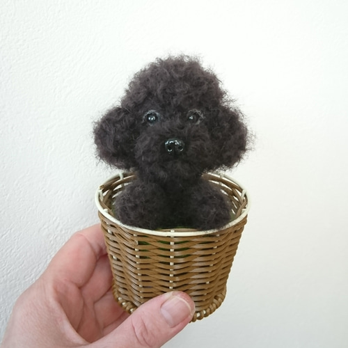 羊毛フェルトトイプードルブラック