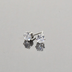 サージカルステンレス製◇サイズ追加◇煌きのジルコニアシルバーピアス(3mm or 5ｍm) 5枚目の画像