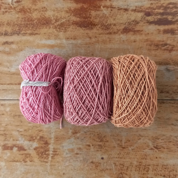 暖色80m×3色/太さ0.7mm/草木染め綿糸/刺繍糸・刺し子糸・クロス 