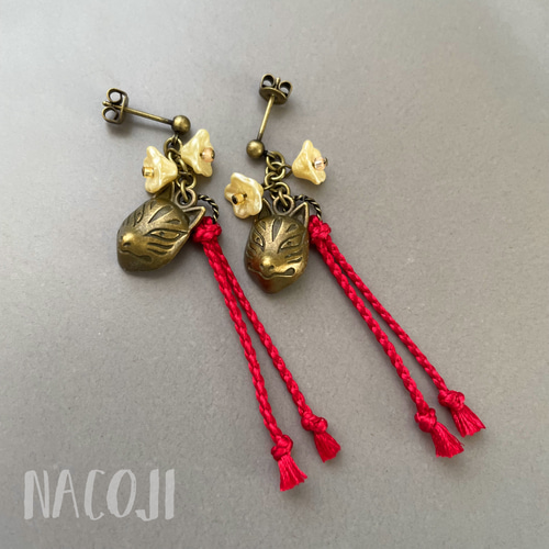 ピアス　狐　面　オレンジ　透かしパーツ　クリア　ゴールド　ビジュー　和　着物　春 ピアス 狐 面 オレンジ 透かしパーツ クリア ゴールド ビジュー 和