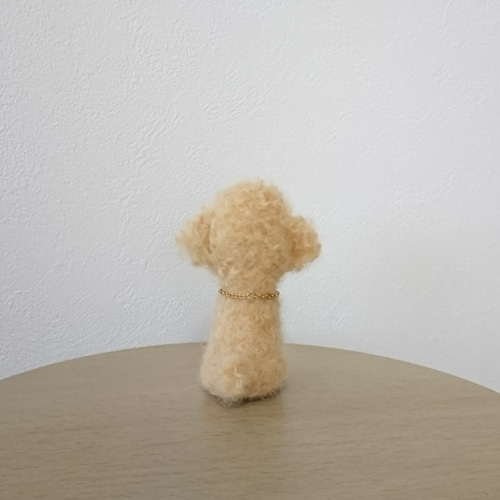 羊毛フェルト 犬 トイプードル〈アプリコット〉☆ ぬいぐるみ 羊毛