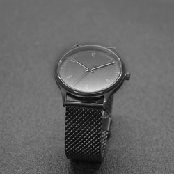 黑色簡約手錶 大錶盤 數字 米蘭帶 男裝錶 全球免運 第4張的照片