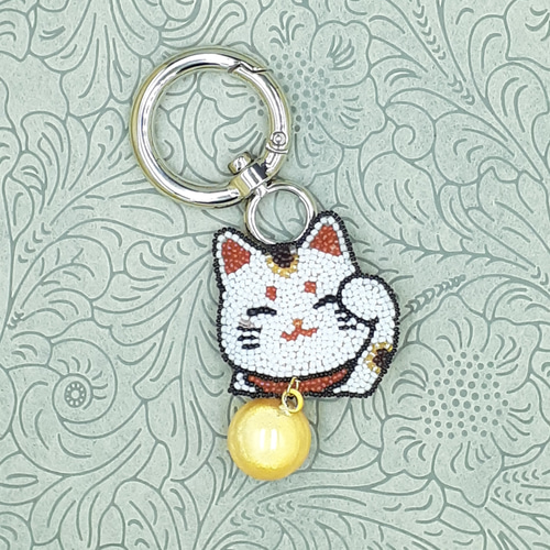 五重の塔　白猫　レジン　ブローチ 五重の塔 白猫 レジン ブローチ アクセサリー