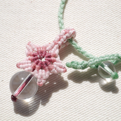 ❁天然石水晶玉と桜モチーフのマクラメチャーム Crystal orb & Flower[mtp-230315-01] 18枚目の画像