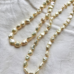 　　#400 keshi 湖水真珠【6個】メタリック金色ケシ　7ミリ　本真珠高品質淡水真珠 5枚目の画像