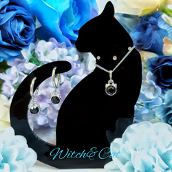 【miniネコちゃんと一緒　ピアス/イヤリング　[ブラック]】　猫の日　ミニ　キラキラ　普段使い　シンプル　黒　猫 6枚目の画像