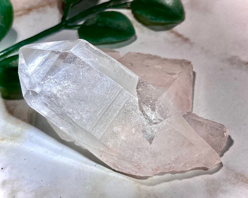 叡智の石❁⃘*.゜虹入り ピンク レムリアンシード クリスタル