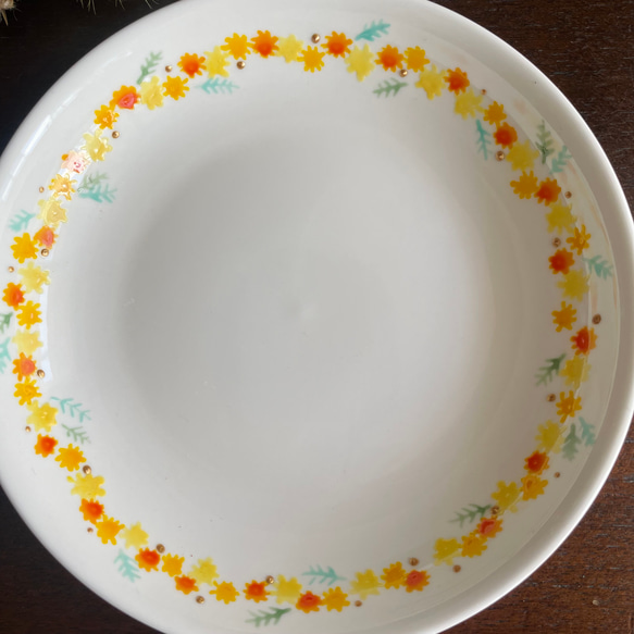 手描き　皿　プレート　陶器　磁器　ミモザ　ハンドペイント　春　絵付　15cm 2枚目の画像
