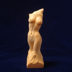 木彫刻 アート『 新緑 』 裸婦 芸術 アート 女性 ハンドメイド 松