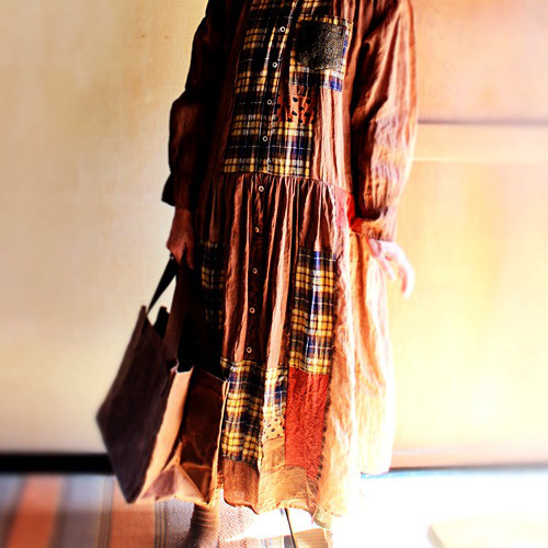 SAYOCAFEメイド、柿渋染め生地パッチワークのワンピース ワンピース 衣  