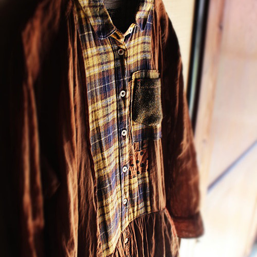 SAYOCAFEメイド、柿渋染め生地パッチワークのワンピース ワンピース 衣  