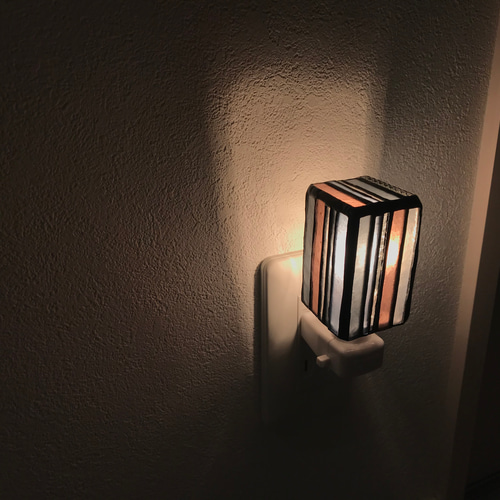 大型ステンドグラスライト　海外仕様コンセントプラグ　値引不可 大型ステンドグラスライト 海外仕様コンセントプラグ 値引不可 大型