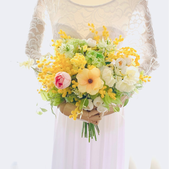 ミモザのクラッチブーケ 春色 ミモザ カラー 春婚 クラッチブーケ 前撮り 308