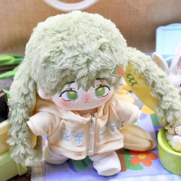 自作ぬいぐるみ・長い耳の子 20cm緑色の髪 ぬいぐるみ / 大きな耳/ キュート 長い耳 ぬいぐるみ