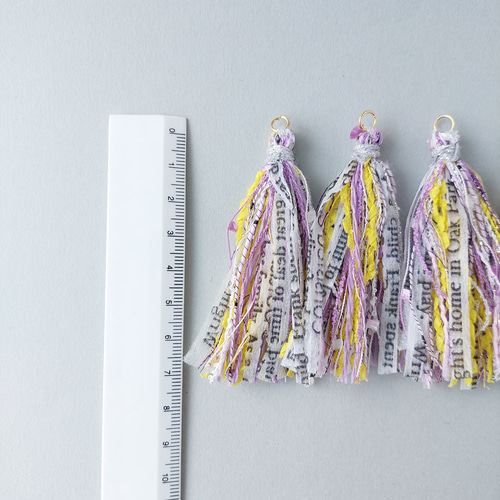 引き揃え糸 タッセル(19) 素材糸 パーツ 英字 パープル イエロー 毛糸