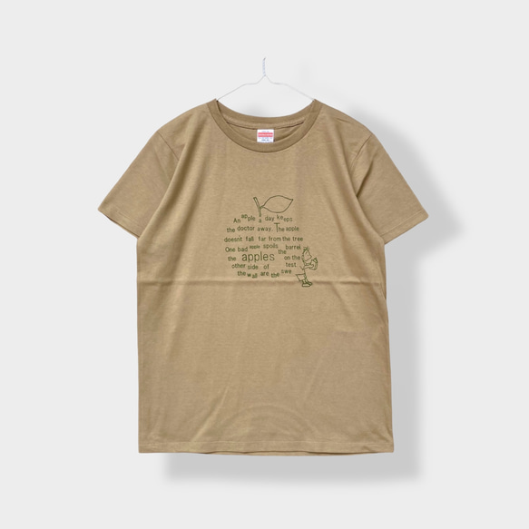 Tシャツ「apple」サンドカーキ 3枚目の画像