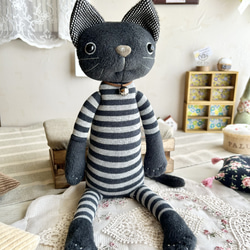 【ヒョウ柄パンツの黒ねこちゃん❗️】靴下ぬいぐるみ 11枚目の画像