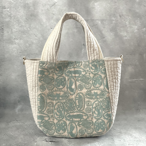 ⚮̈ミナペルホネン jungle relief ベージュ×ヌビ まるっこトート ⚮̈ミナペルホネン jungle relief ベージュ×ヌビ まるっこトート