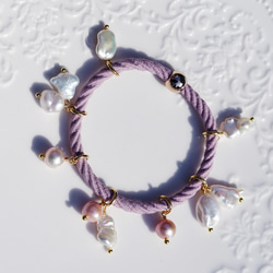 ☆ラベンダー真珠とバロック真珠の桜色ヘアゴム　～Cherryblossom 7枚目の画像