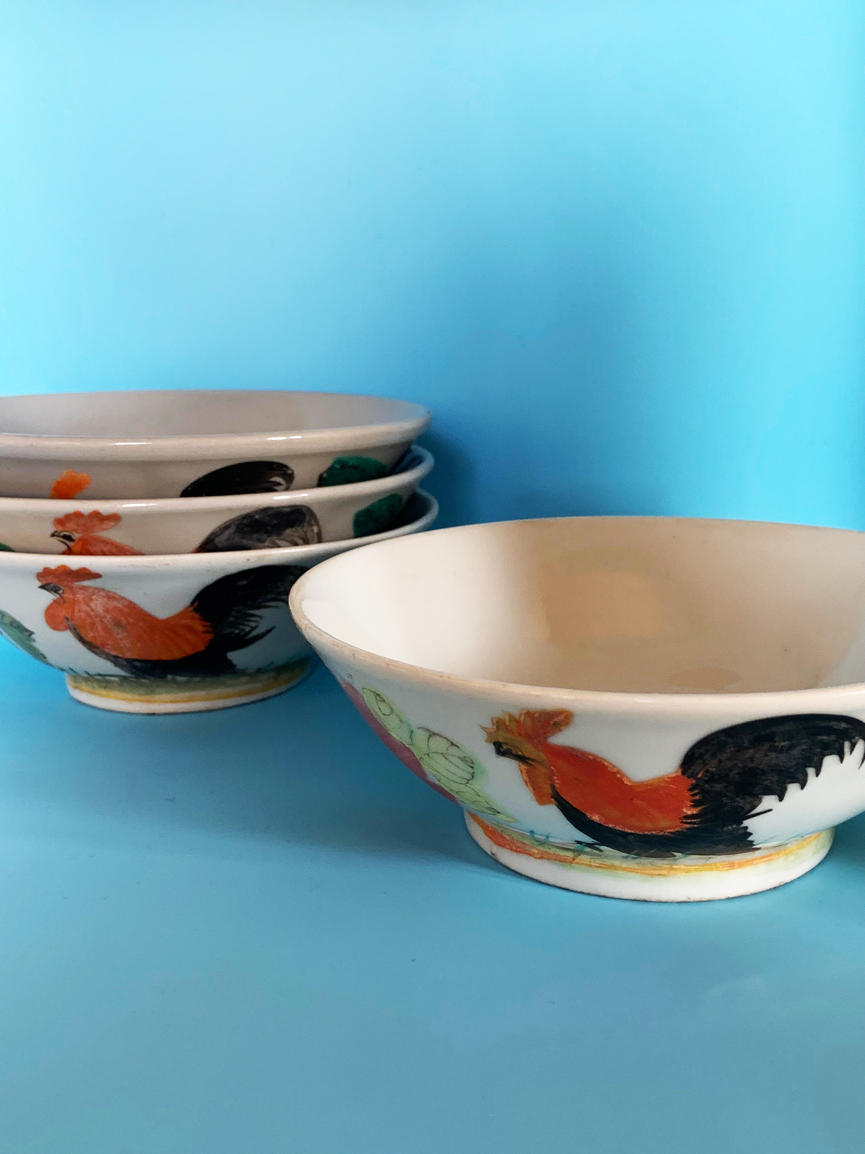 鶏の絵柄 陶器ボウル 3点セット　ソンべ焼き　ヴィンテージ　アンティーク 鶏の絵柄 陶器ボウル 3点セット ソンべ焼き ヴィンテージ アンティーク