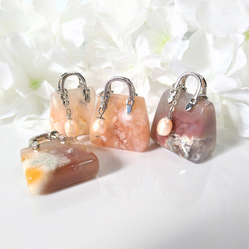 桜瑪瑙（チェリーブロッサム）バッグ型 淡水パール付 1個