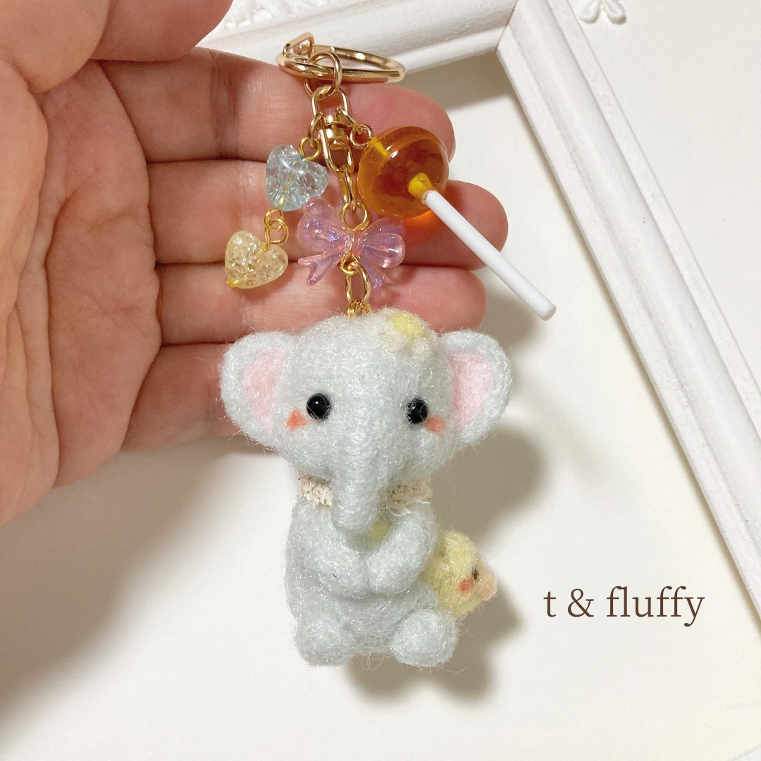 タペストリー ハンドメイド 羊毛フェルト キーホルダー とも様確認用ページ