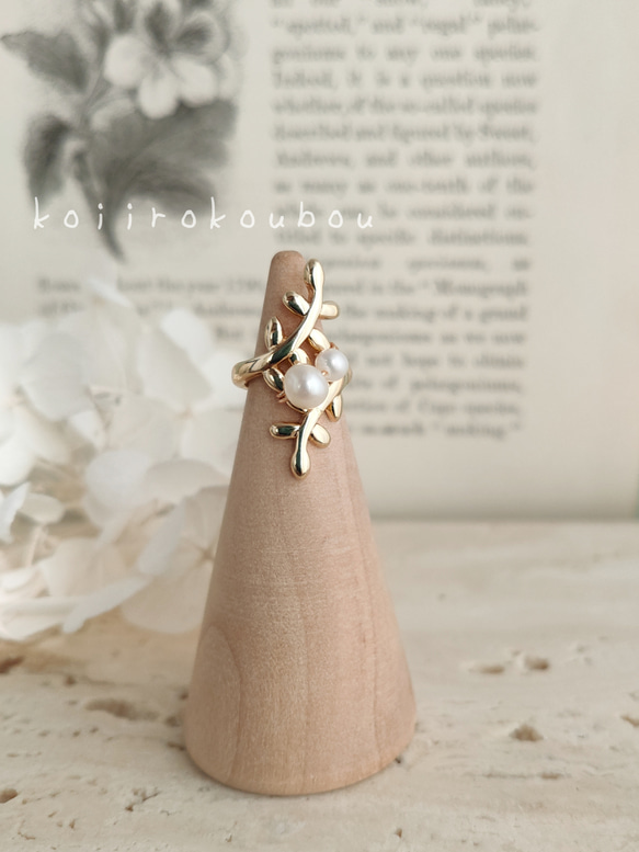 ゴールドリーフ＆淡水パールのイヤーカフ 5枚目の画像