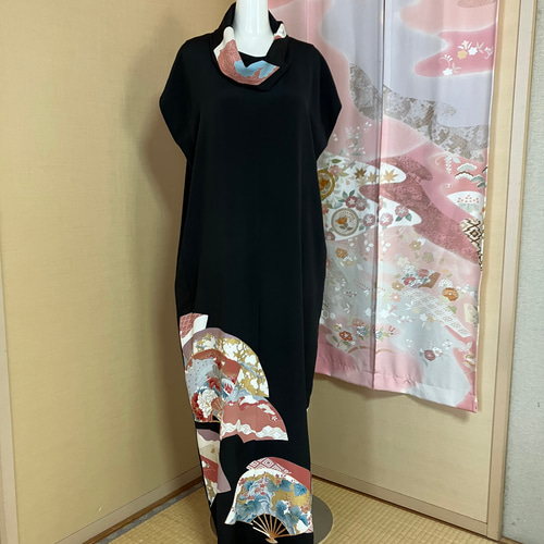 LL 着物リメイク 正絹 黒 絽 訳ありフリル袖ゆったりワンピース LL 着物リメイク 正絹 大島紬 紺花 フリル袖ゆったりワンピース
