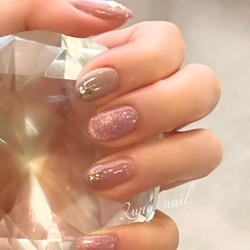 ピンクマグネット✨ゴールドフレークネイル ネイルチップ（つけ爪  