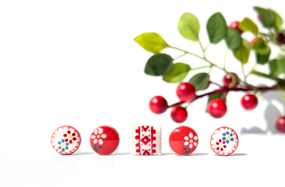 赤 刺繍 北欧 ほっこり 大人可愛い 上品 シンプル 陶器 美濃焼 タイル