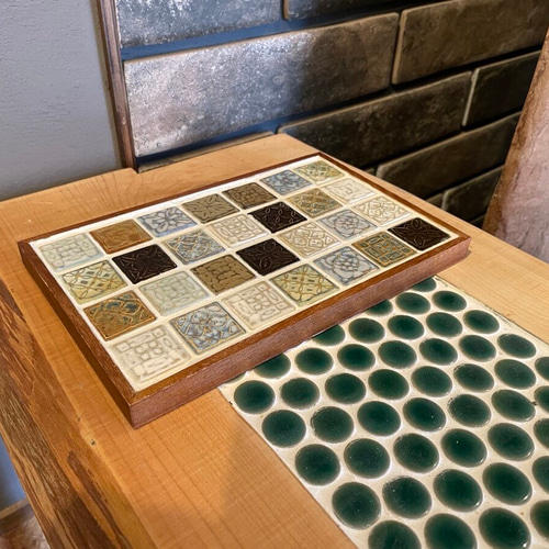 モザイクタイルトレー 鍋敷き 小物置き 美濃焼 お盆・トレイ 庭屋