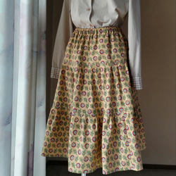 アメリカ輸入生地　ベージュボタニカル三段ティアードスカート 5枚目の画像