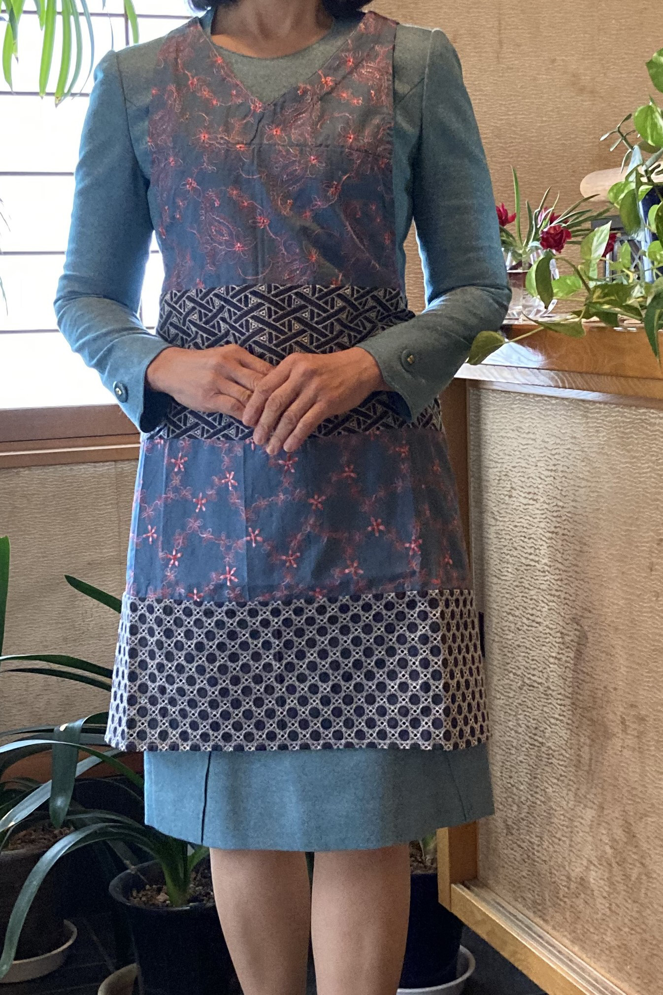 切替レースがオシャレなエレガントエプロン＃29