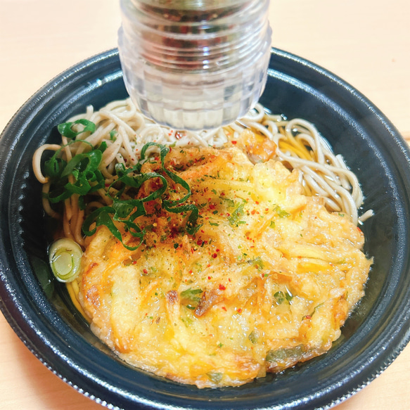 和スパイスミックス(七味唐辛子)  三重県産ぶどう山椒と高知県産柚子の挽きたての香りが料理をひきたてます 3枚目の画像