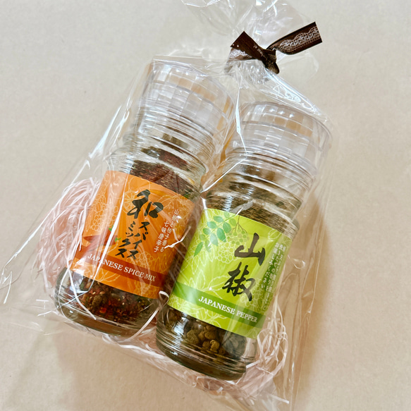 ミル付き山椒と和スパイスミックス(七味唐辛子)セット　三重県産ぶどう山椒と高知県産柚子の挽きたての香りが料理をひきたてま 4枚目の画像