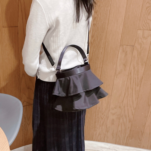 アウトドアにも☆ ナイロン フリルバッグ 2way ショルダー バケツ