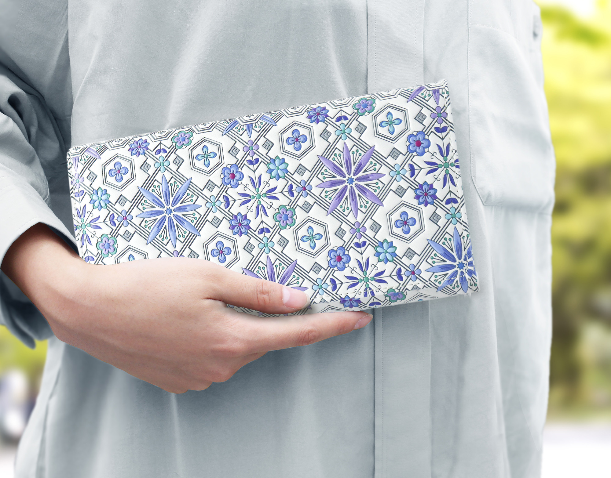 浅草文庫　かぶせ長財布　牛革/文庫革　大容量　花菱柄ブルー【470601】