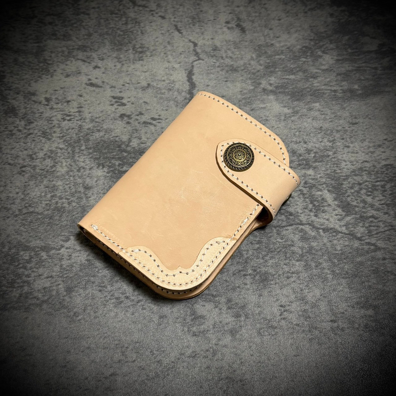 経年変化を楽しむ ミドルウォレット メンズ財布 二つ折り 財布 生成り ナチュラル 手縫い ヌメ革 本革 牛革 革財布