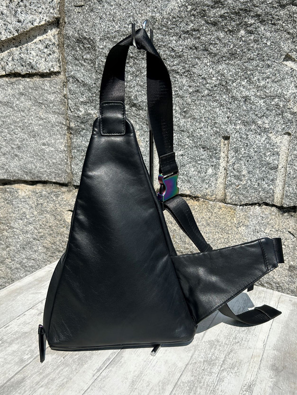 ＜20%OFFSALE＞軽量！さんかくボディバッグ大（本革） BLACK 11枚目の画像