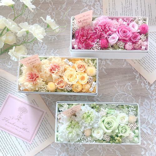 母の日ギフト】カーネーションとローズのフラワーボックス