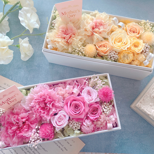 母の日ギフト】カーネーションとローズのフラワーボックス