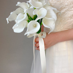 ウエディングブーケ 白 造花 カラー おしゃれ きれいめ ブライダルブーケ ブートニア 7枚目の画像